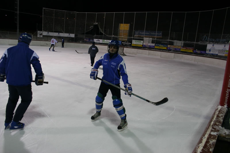 gal/Eishockeyspiel in Toblach/2008-02-02 SVR Eishockey 009.jpg